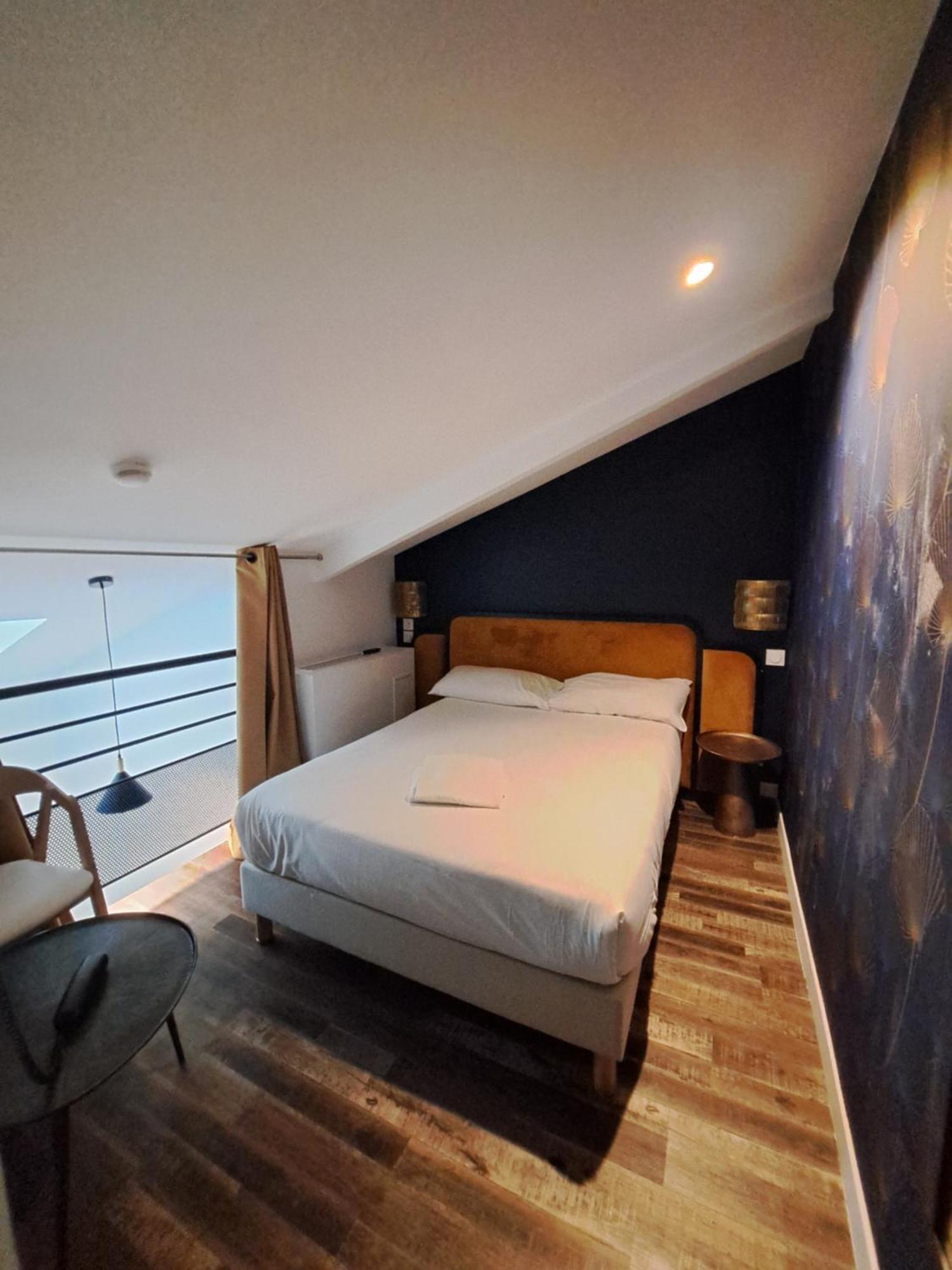 District Nation Hotell Paris Exteriör bild